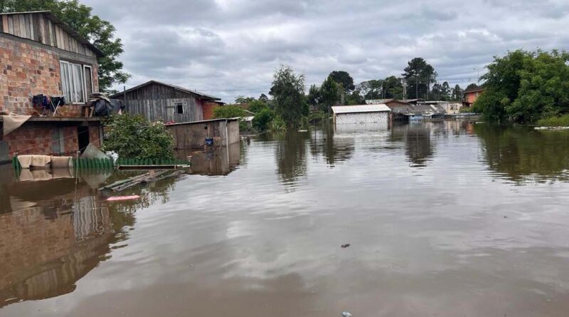Temporais impactaram 33,9 mil pessoas no Paraná; chuvas devem voltar nesta quinta Foto: Augusto Lindner/IAT