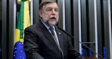 Senador-Flávio-Arns_Waldemir-Barreto-Agência-Senado.jpg